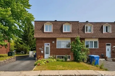 Superbe maison emplacement très recherché St-Hubert Image# 1