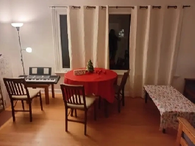 Room $650 short/long term Ottawa Image# 1