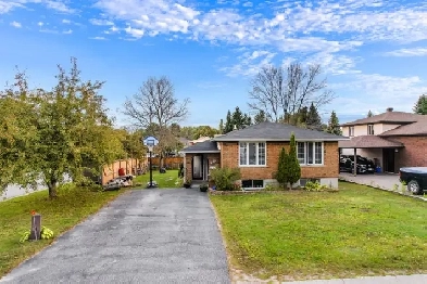 587 Beatrice - Open House Wednesday Sep 17th 5-7pm Image# 2