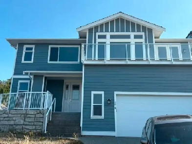 3 bed 2 bath   1 den house Nanaimo Image# 6