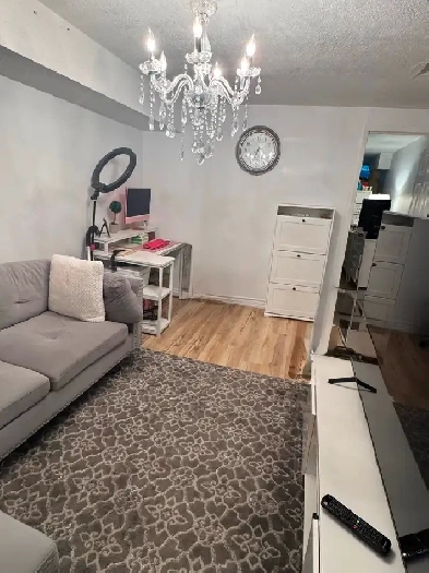 Two bed-room apartment in clarkson Image# 1