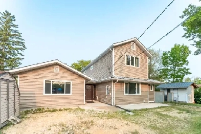 For Sale 212 First Street SE, Teulon MB Image# 3