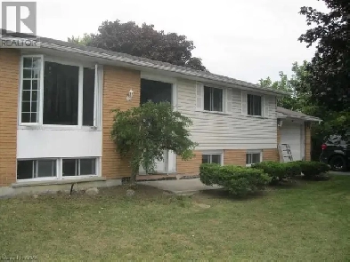 2 Bedroom lower unit $1795 all inclusive Image# 4