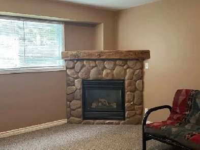 Oro-Medonte waterfront: Quiet, spacious 1 BR ground floor apt Image# 1