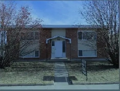 Newly Renovated 2 Bedroom Suite Image# 1