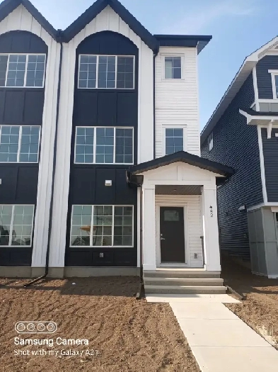 LONG or SHORT TERM Bright Spacious 1 Bdrm Carrington NW, Calgary Image# 1