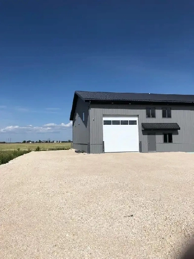 shop for rent Image# 1