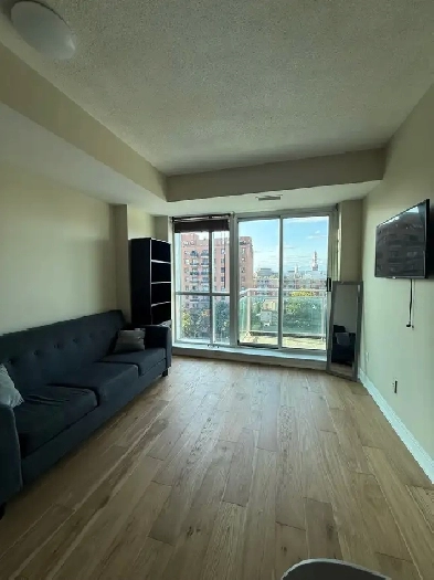 Furnished 1-Bedroom Condo in the Heart of ByWard Market Image# 1