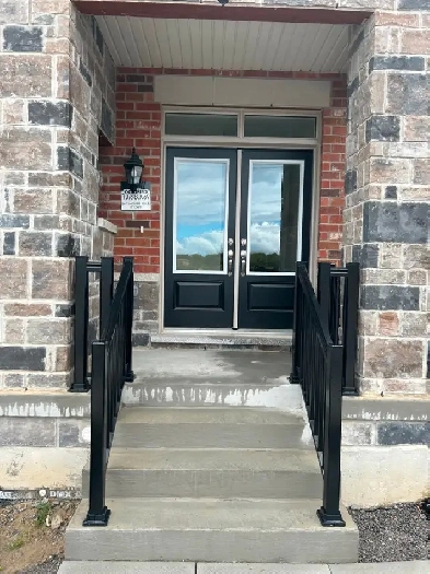 Beautiful Pickering Townhome for rent Image# 1