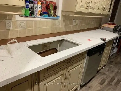 3 Beds 2.5 Baths House in Brampton for lease Image# 3