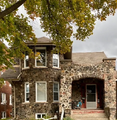 All Inclusive, 2 Bed Duplex - Beautiful Stone Home Image# 1