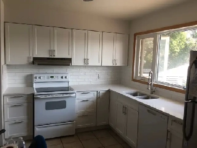3 br 1.5 bath bungalow house for rent north central location. Image# 10