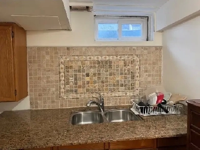 Weekly/monthly rate Furnished 2 Bedroom Basement steps to UTM Image# 1