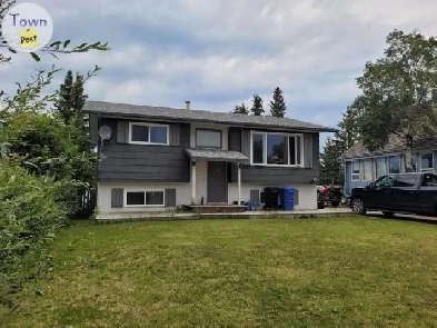 4 Bedroom House in Grimshaw Image# 2