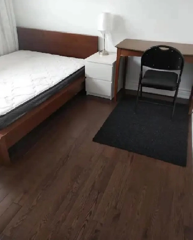 Room with Private Bathroom for Rent Image# 2