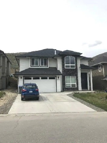 2055 Saddleback - 4 Bedroom House for Rent - 3600 per month Image# 10
