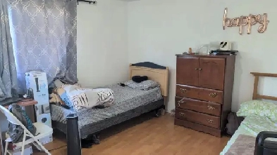 Shared Furnished Room Available (female preferred) -$400/Mon Image# 1