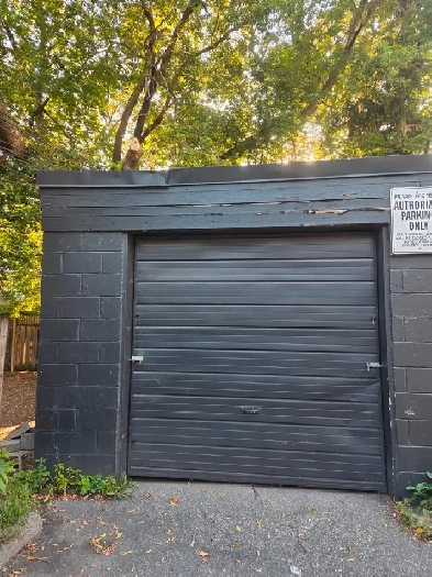 Garage for rent Image# 1
