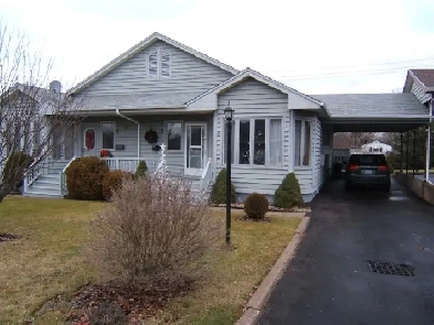 Accomodation for retired senior Image# 1