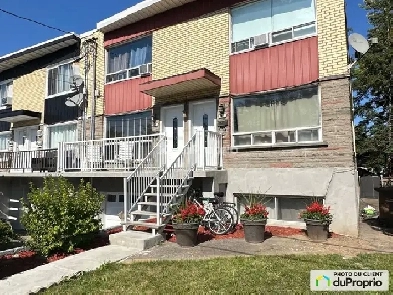 TRIPLEX À VENDRE à Laval-des-Rapides Image# 13