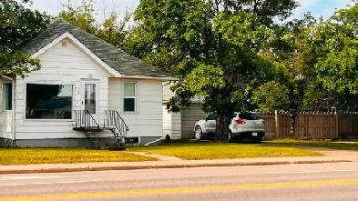 Home for sale on 4 lots!