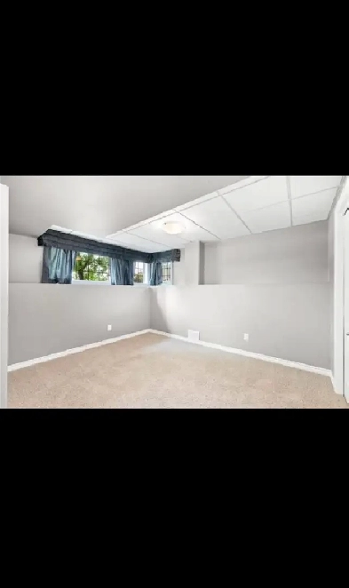 Room for Rent – Semi‑Furnished | 358 Bridgeland Drive N Image# 3