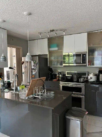 $2,800 -647ft2 | Yaletown 1 Bed Den heated solarium | Nov 1st Image# 6