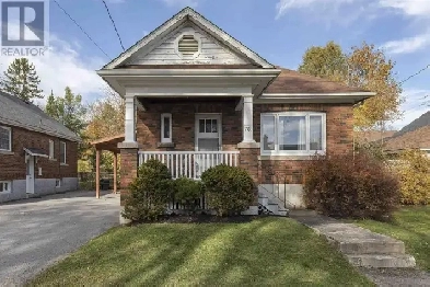 711 Brock Street - Upper Unit, 5 bed, 2 bath - Jan-May 2026 - Image# 9