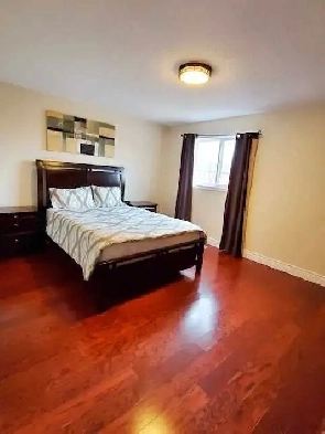 Furnished house Mississauga Square 1 Heartland Image# 1