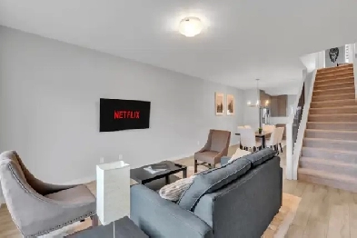 Fully furnished, 3 Bed, 2.5 Bath, Office   Den Duplex - Cochrane Image# 6
