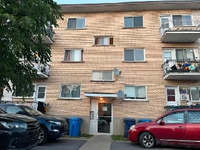 5 1/2 Laval Rez-de-chaussée Image# 1