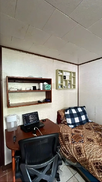 Room for 700$ Image# 4