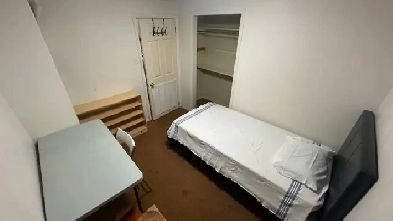 EGLINTON AND BELLAMY BASEMENT ROOM FOR RENT Image# 1