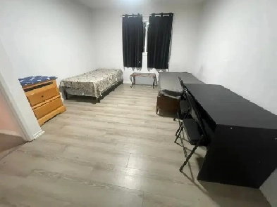 Rooms 4 rent 3 Bedroom House Mississauga furnished SQ! Image# 1