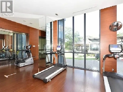 Spacious 1Bedroom   Den Condo Unit in Etobicoke Image# 1