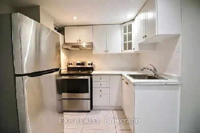 Beautiful 2-bed 1-bath basement in Mississauga Meadowvale Image# 3