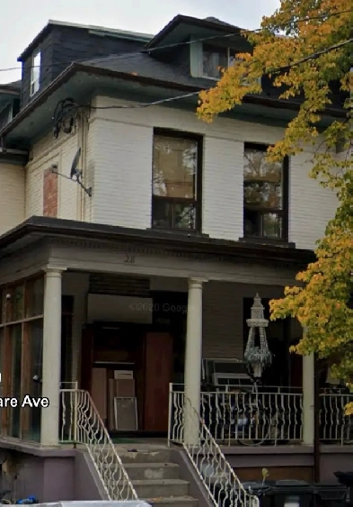 Bachelor Apartment Image# 1