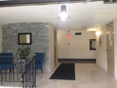 4 1/2 METRO COTE-VERTU (TOUT INCLUS) PROMOTION Image# 1