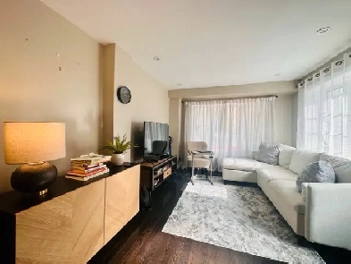 3 bed/ 3 wash  house for rent  Scarborough Image# 1