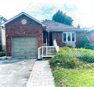 beautiful House for rent Barrie Image# 3