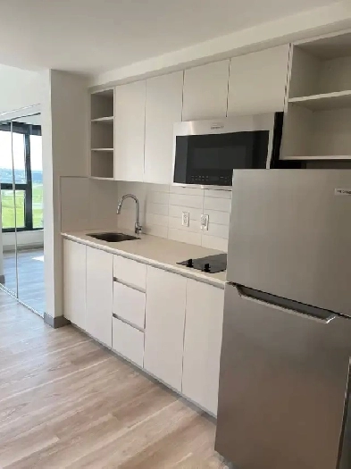 SUBLET: Furnished Bachelor Unit Near U of M (Mid Nov. to Aug.) Image# 1