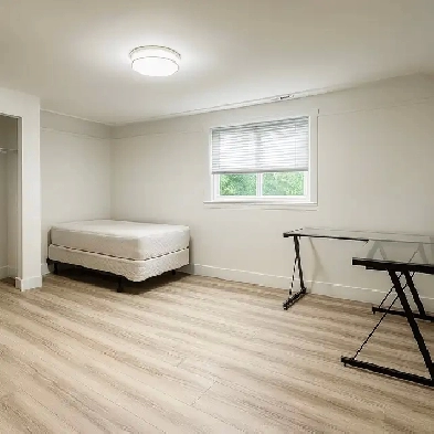 Walk2 McMaster. Male students. Utilities   furniture included Image# 2