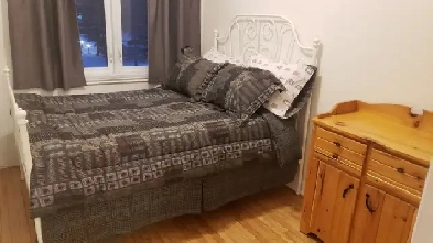 6 1/2 meublé - 3 CAC - 4 Lits Image# 1