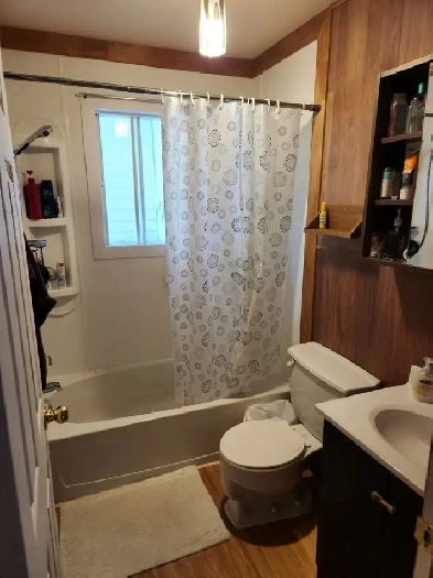 Appartement 6 1/2  Disponible le 1er octobre 2025 Image# 1