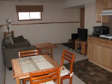 1 BDRM BSMT SUITE Image# 3