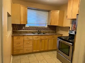 1 Bedroom apartment next to Place d'Orleans Image# 1