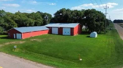 Massive 6,000 sq. ft. shop Image# 8