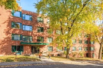 À vendre – Condo à Côte-des-Neiges (2 cac   1 sdb   balcon) Image# 13