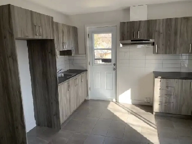 5 1/2 refait à neuf pour le 1 octobre Image# 1