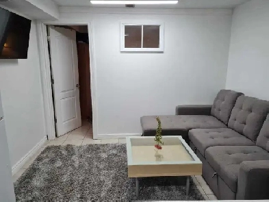 1 bedroom Furnisher basement. McNicoll &Donmills Image# 1